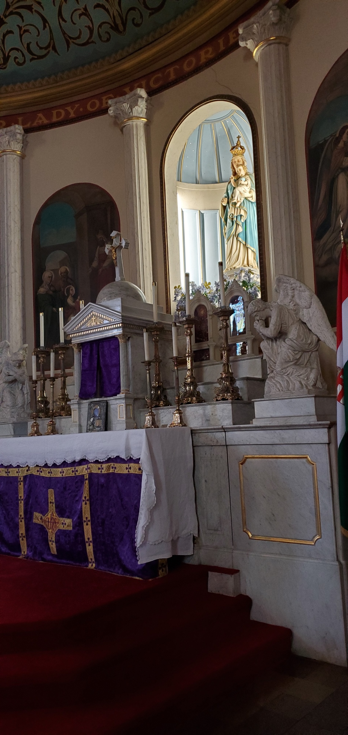High Altar — Our Lady of Victories
